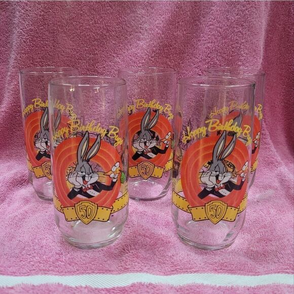 Vintage 1990 Warner Bros Looney Tunes 50th Birthday Bug Bunny glasses (set of 5) - Picture 1 of 10